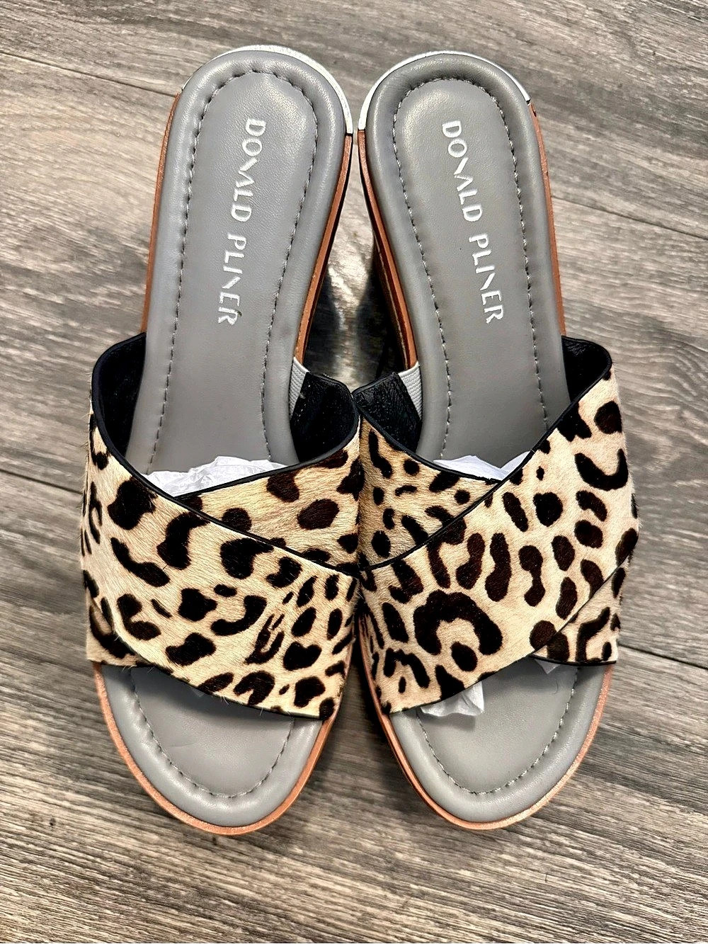 Donald Pliner Gyer Wedge Sandal Leopard Print Slide Sandals size 9 new